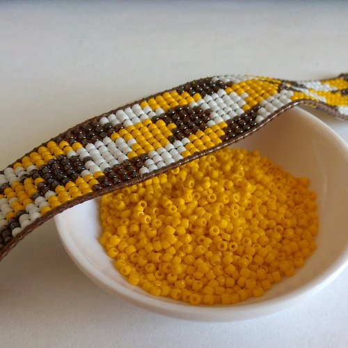 Rocailles régulières jaune foncé en verre - matsuno perles japonaises 11/0 sachet de 10g