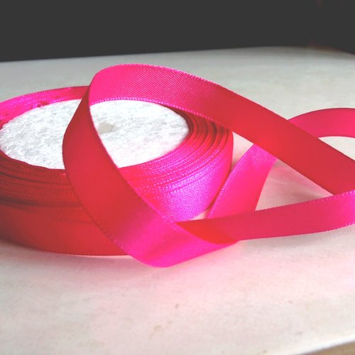 12 mm - ruban satin simple face fuchsia - mariage, scrapbooking, couture, décoration...