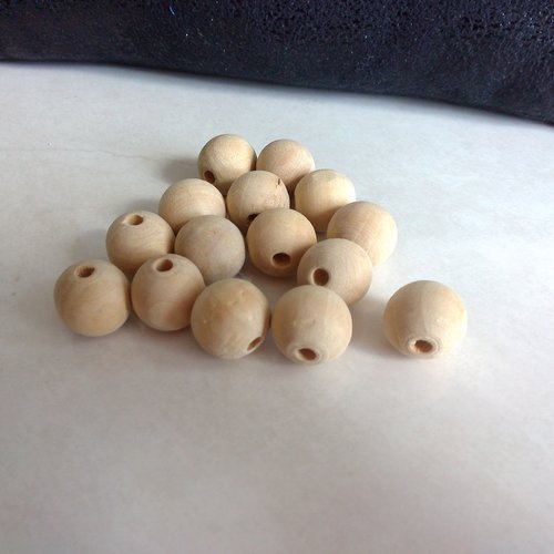 Lot 15 perles rondes en bois naturel 16mm
