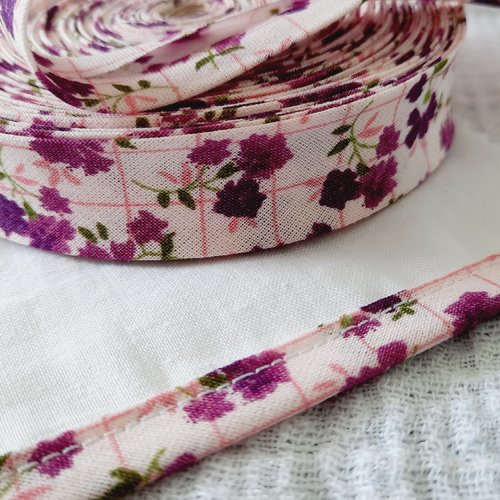 Biais fantaisie en coton, petites fleurs violette sur fond rose pâle - fait main