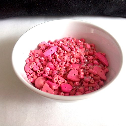 1 lot de perles de rocailles en bois rose