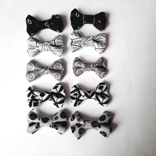 Lot 10 petits noeuds en tissu dans les tons noir, gris et blanc - fait main