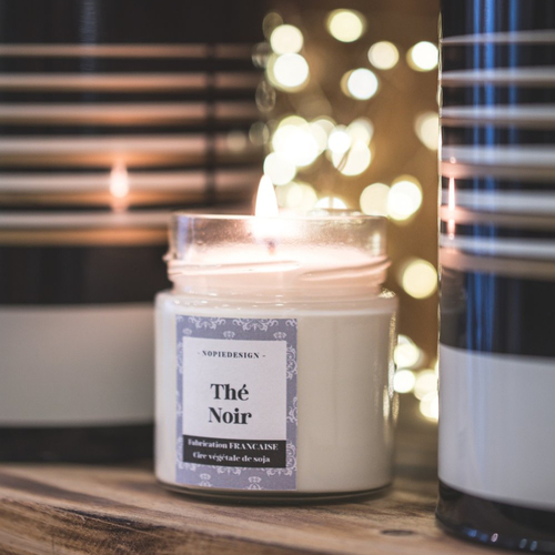 Bougie thé noir