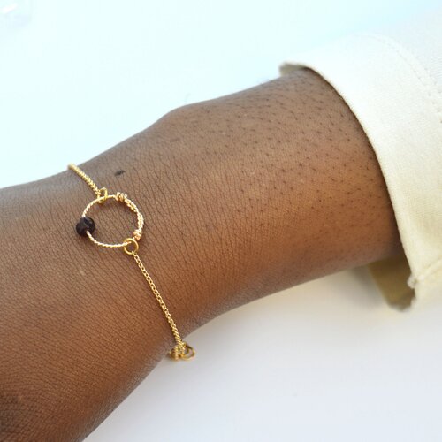 Bracelet femme délicat / chaîne fine avec  anneau et perle de quartz fumé  /cadeau femme  /gold filled (or rempli)