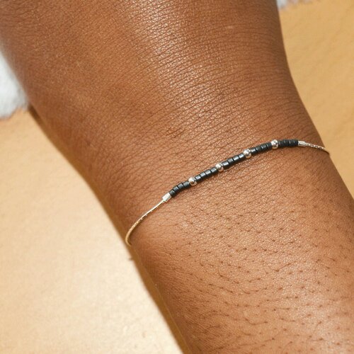 Bracelet femme / chaîne fine délicate / perles miyuki  /argent massif 925 / bracelet minimaliste