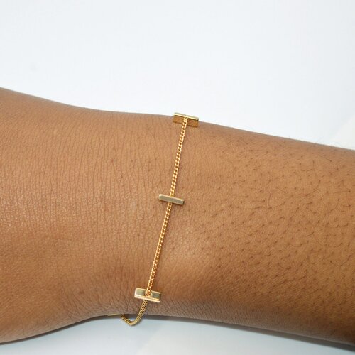 Bracelet femme minimaliste chaîne maille fine multi barres doré à l 'or fin