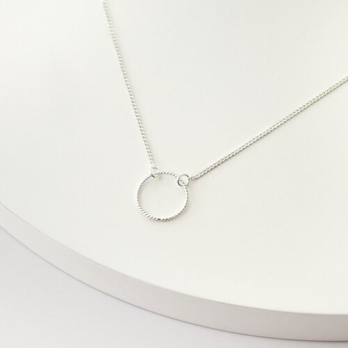 Collier minimaliste  femme en argent massif 925, chaîne très fine délicate pendentif anneau torsadé