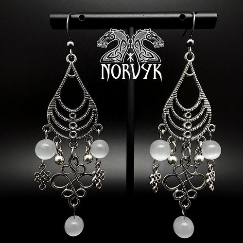 Boucles d'oreilles viking femme perles pierres de lune inspiration lagertha.