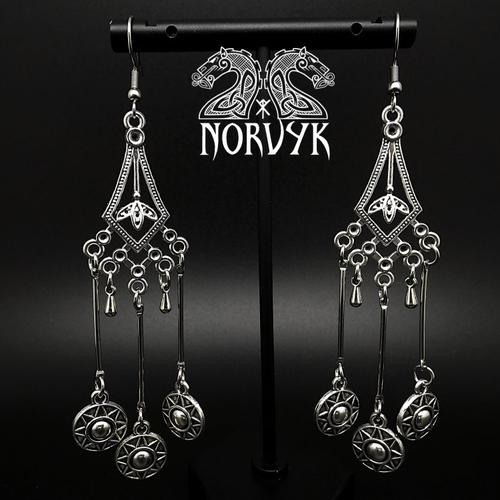 Boucles d'oreilles pendantes viking femme, bouclier, légère inspiration lagertha.