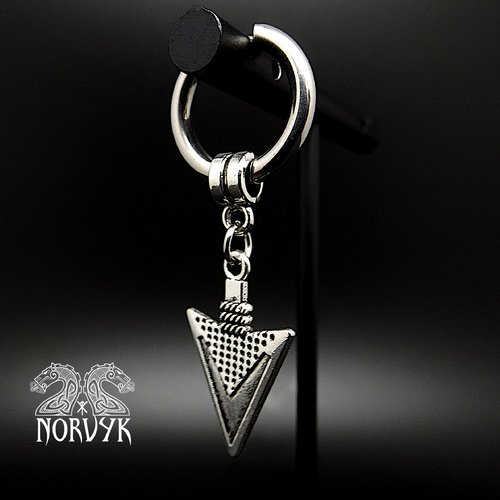 Mono créole viking homme ou femme en acier et embout de flèche en métal légère et confortable .