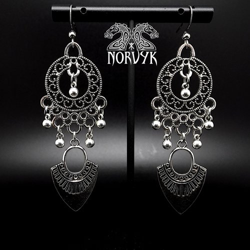Boucles d'oreilles pendantes viking femme inspiration lagertha.