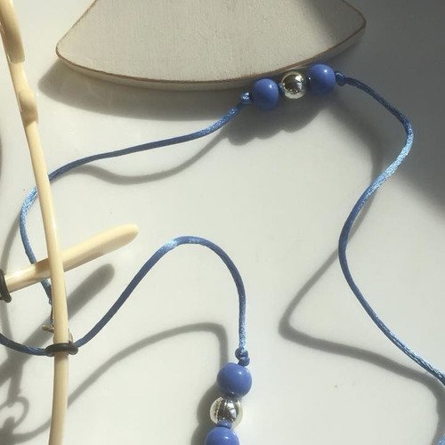 Bijoux de lunettes perles bleues lavande