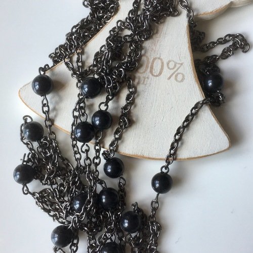 Collier sautoir perles noires et chaînes maillons anthracite