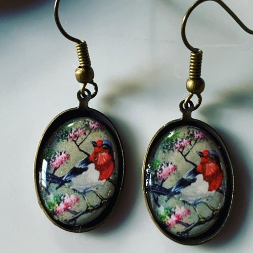 Boucles d'oreilles cabochons ovales bronze rouge-gorge