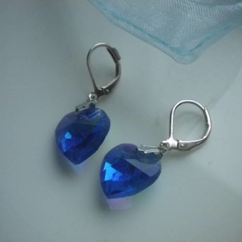Boucles d'oreilles coeur en cristal bleu