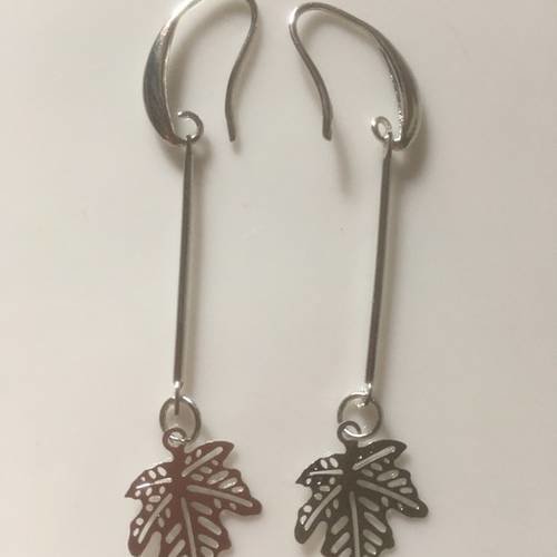 Boucles d'oreilles métal argenté feuilles en métal argenté 