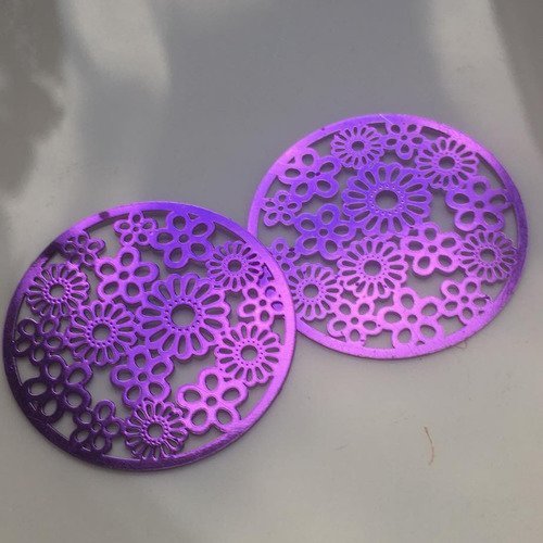 Duo d'estampes rondes fleurs en métal violet 3cm