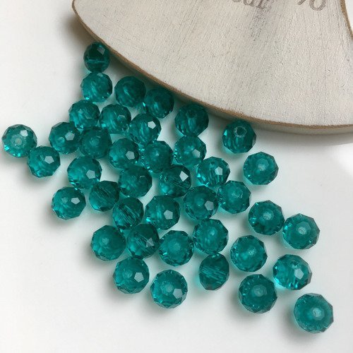 Lot de 10 perles rondes facettées en cristal en vert bleu 8mm