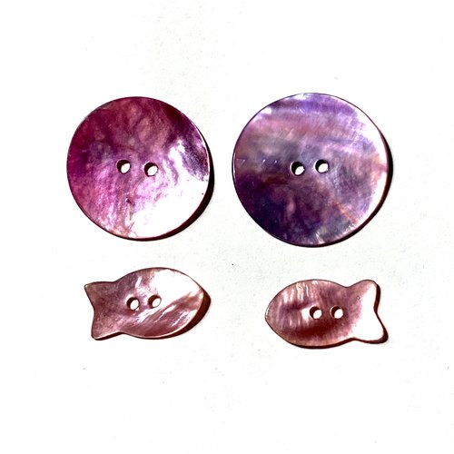 4 boutons nacre rondes et poissons en rose