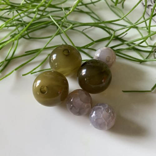 6 perles en verre et résine rose et vert olive