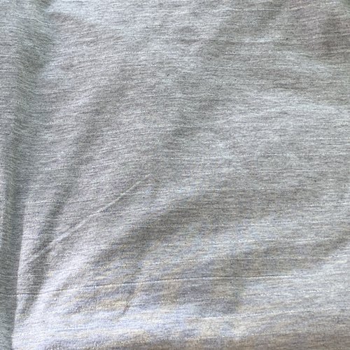 Coupon de tissu jersey gris à rayures argentées 0,80m*1,20m