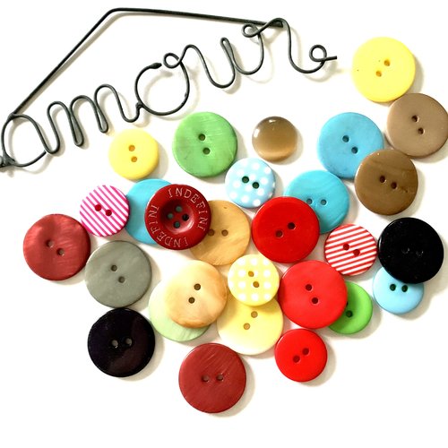 Lot unique 25 boutons couleurs variées