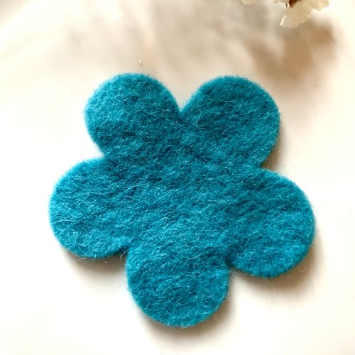 Fleur en laine bouillie légère bleu canard x1 exemplaire