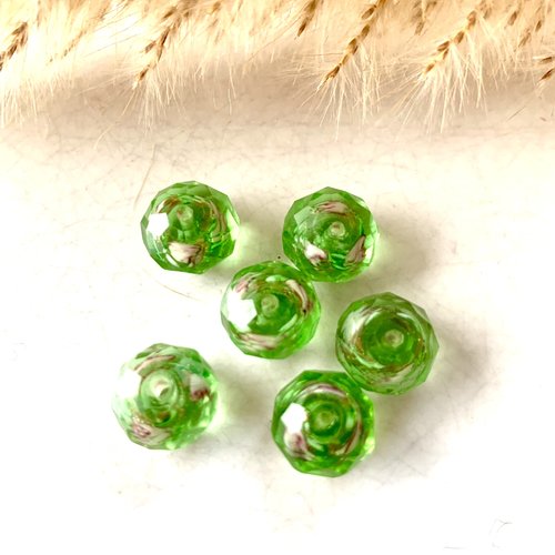 6 perles rondes facettées en cristal en vert et rose 10mm