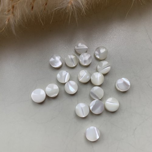 Palets en nacre ovales en blanc percées 6mm x18