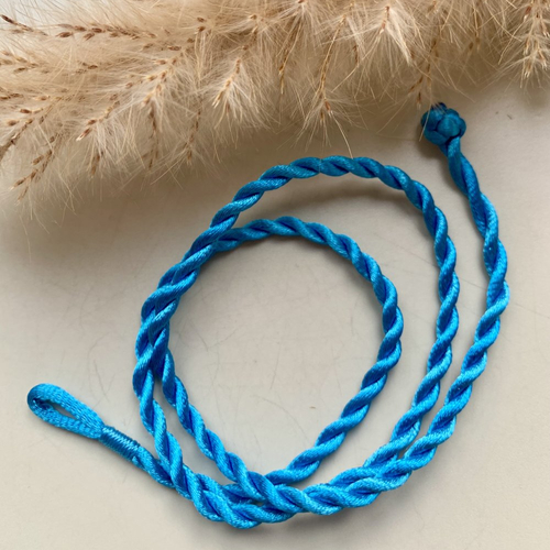 Collier cordon de soie tressé bleu 3mm