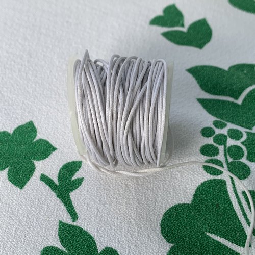 18m de cordon rond coton ciré gris clair 0,5mm