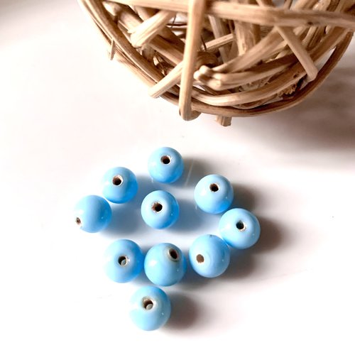 10 perles en céramique rondes en bleu ciel