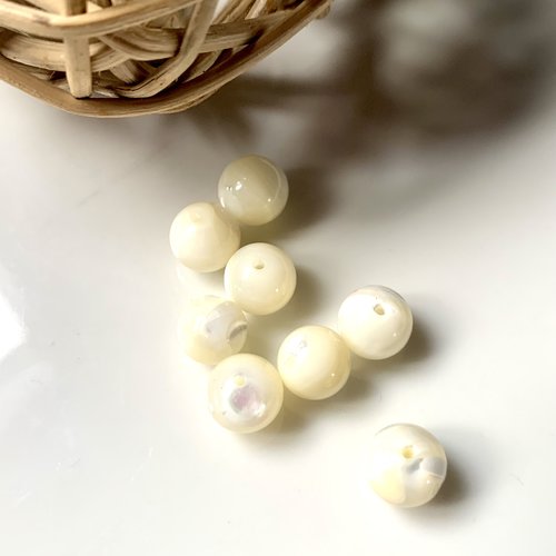 8 perles rondes nacre 8mm