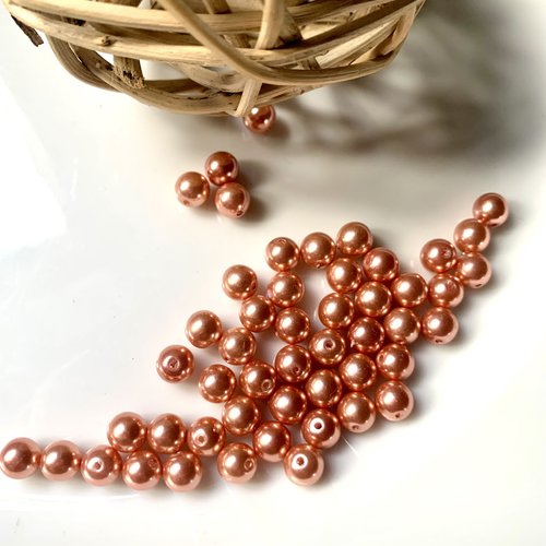 Perles nacrées en rose percées x50