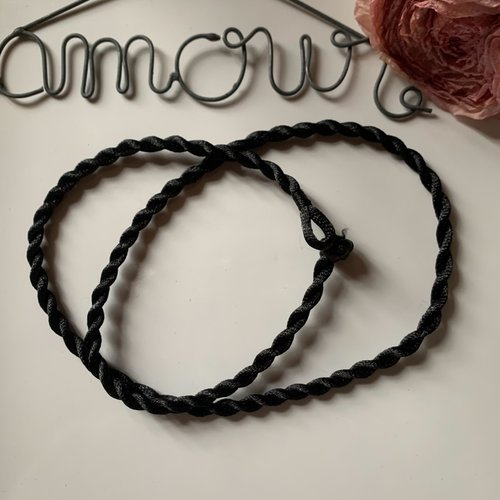 Collier cordon de soie tressé noir épaisseur 3mm