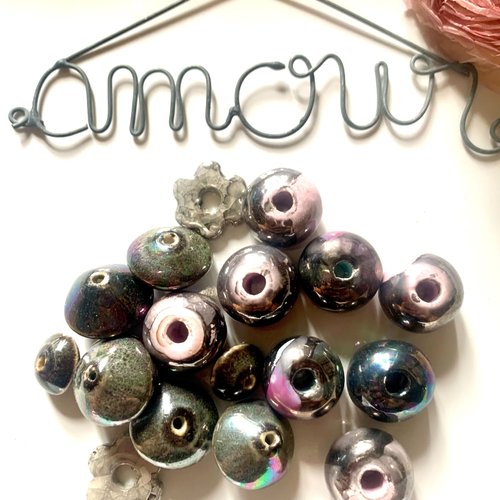 18 perles en céramique assortiment en gris
