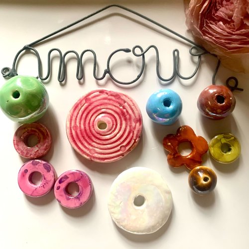 11 perles en céramique assortiment multicolore