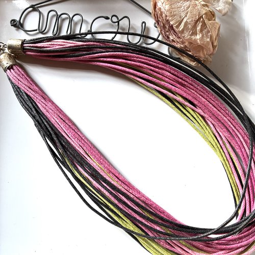 Collier multicordons coton ciré rose vert et noir x1