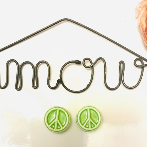 Duo de perles rondes en céramique 15mm peace vert