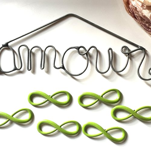 Pendentifs connecteurs infini en métal vert x2