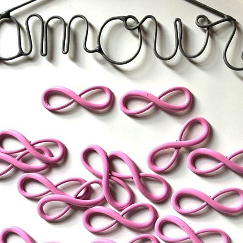 Pendentifs connecteurs infini en métal rose x2