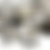 15 breloques en métal et émail assortiment
