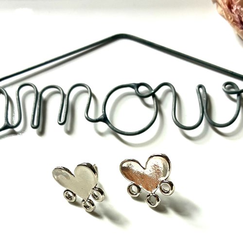 Boucles d'oreilles puces métal argenté coeur 3 piquots- la paire