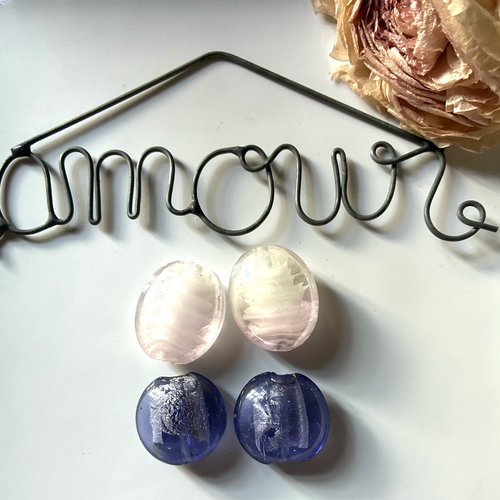 4 perles en verre 2 couleurs