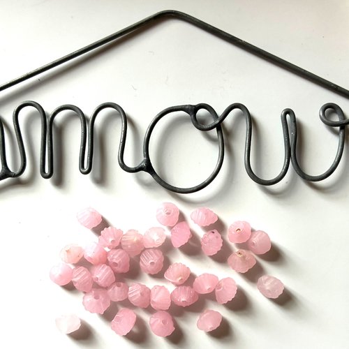 30 perles toupies facettées en cristal rose 6mm