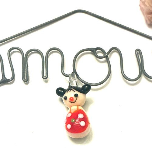 Perle en verre fillette en rouge et beige