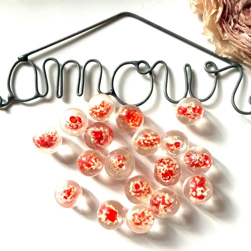 18 perles rondes en verre en rouge et transparents 10mm