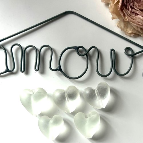 5 coeurs en verre dépolis en transparent