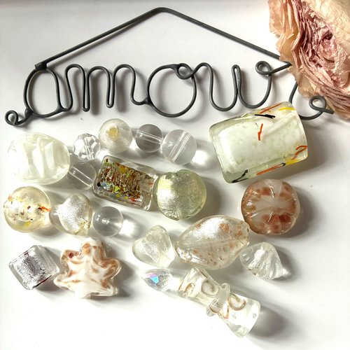 20 perles en verre assortiment en transparent et doré