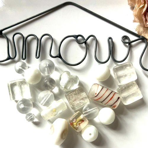 20 perles en verre assortiment en transparent et blanc
